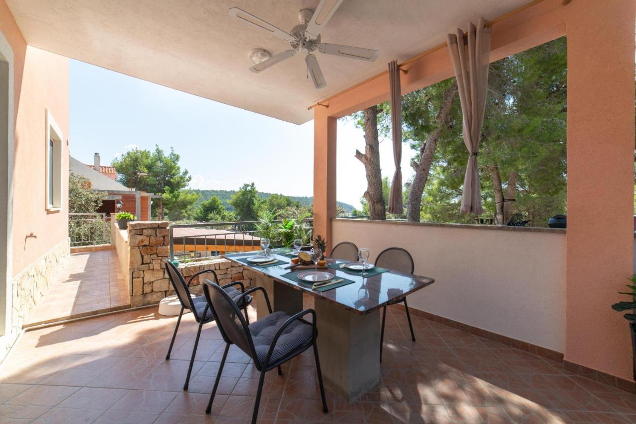 House Anka Villa Milna  Kültér fotó